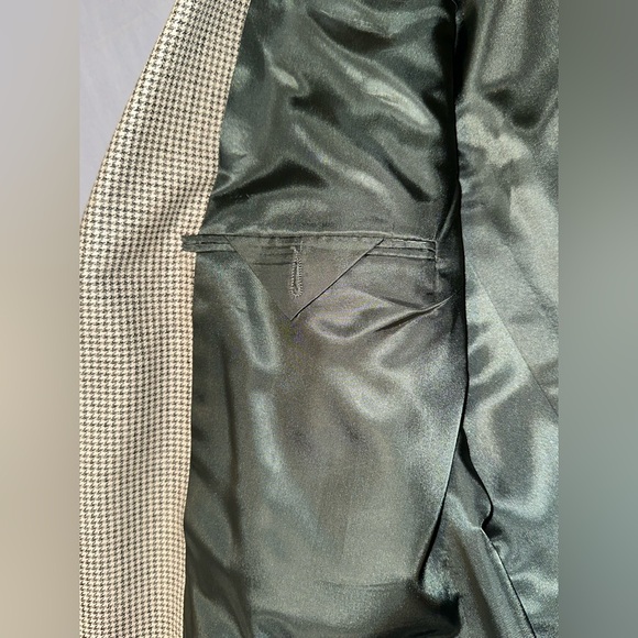 Vintage Yves Saint Laurent Men’s Blazer - Picture 7 of 12